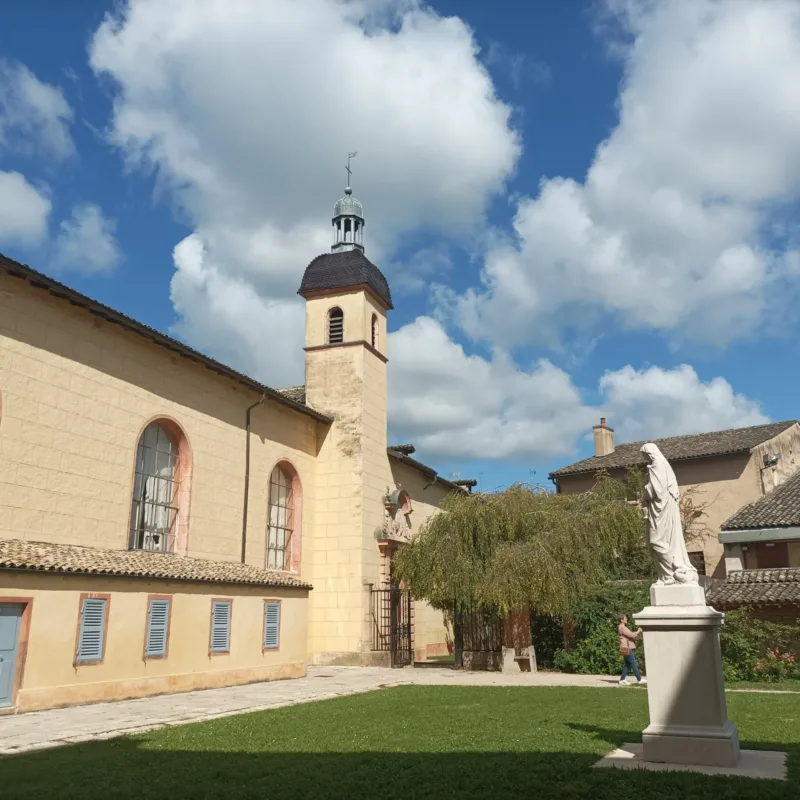 Visit Tournus