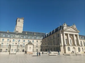 Leer más sobre el artículo El palacio de los duques de Borgoña