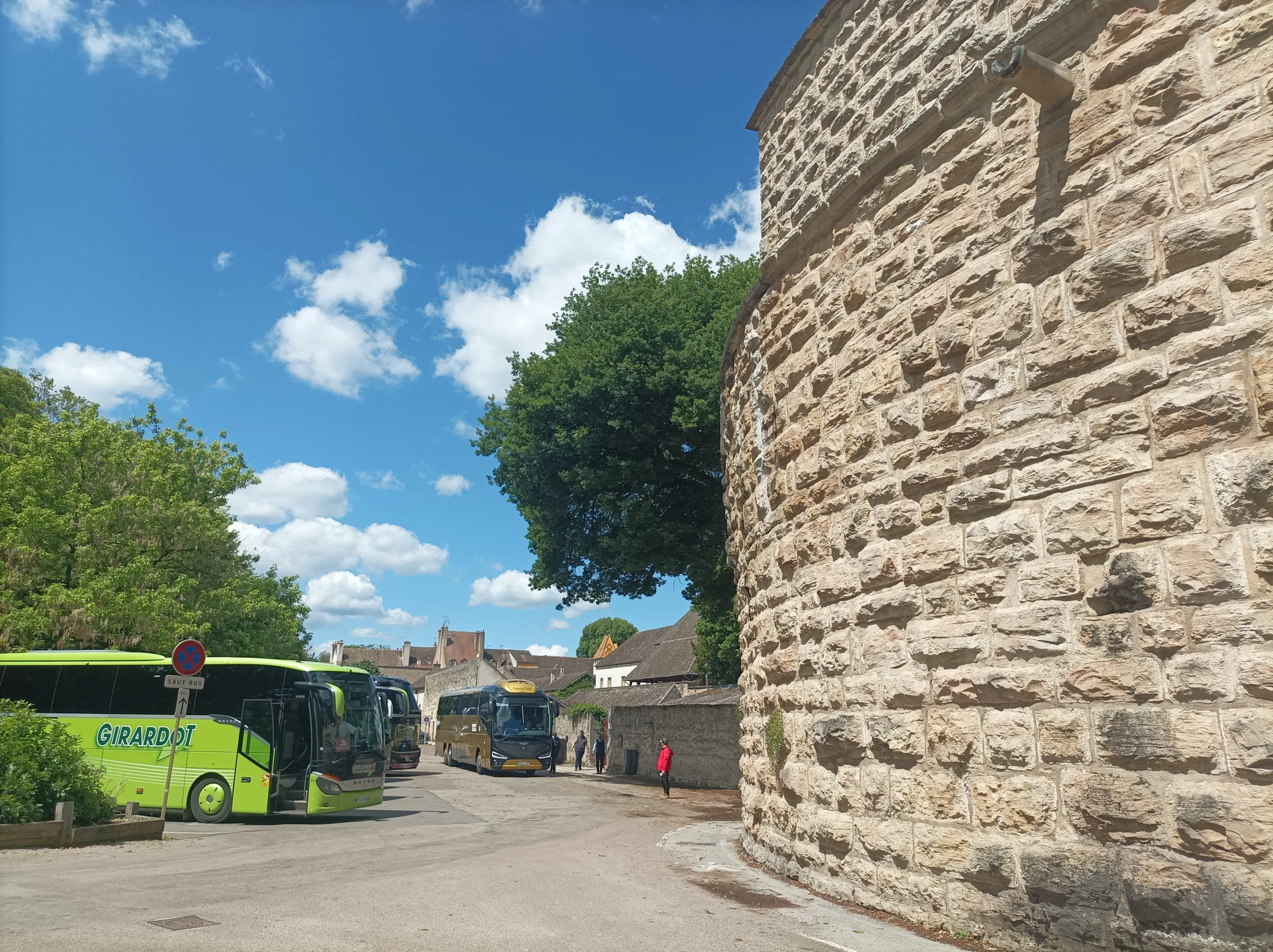 You are currently viewing The ramparts of Beaune