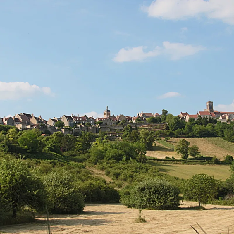 Наведайце Vézelay